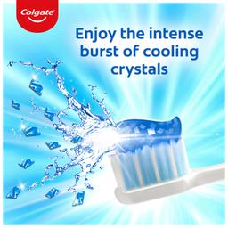 Colgate MaxFresh Toothpaste, Blue Gel Paste with Menthol for Super Fresh Breath, 300g, 150g X 2 (Peppermint Ice, Saver Pack)