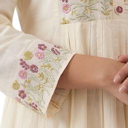 Women Ethnic Motifs Embroidered Empire Thread Work Kurta with Trousers & With Dupatta