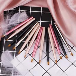 Kai Cosmeup Slide Lip Brush